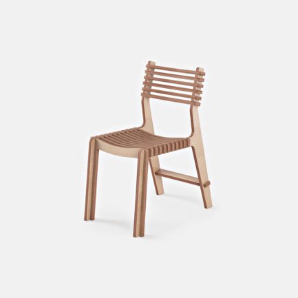 Chaise en bois design confortable et écologique.